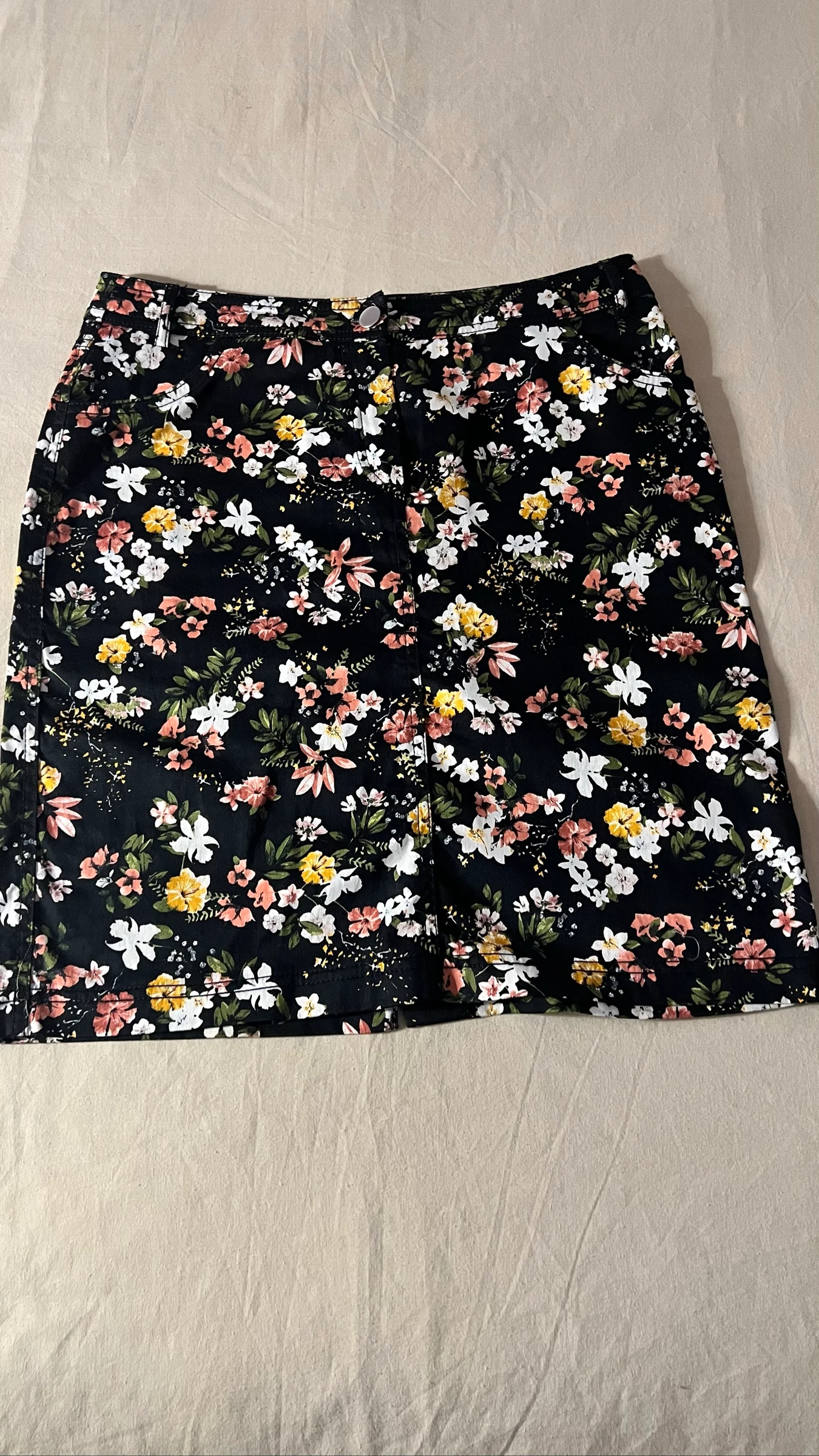 Pretty Black Floral Summer Skirt 